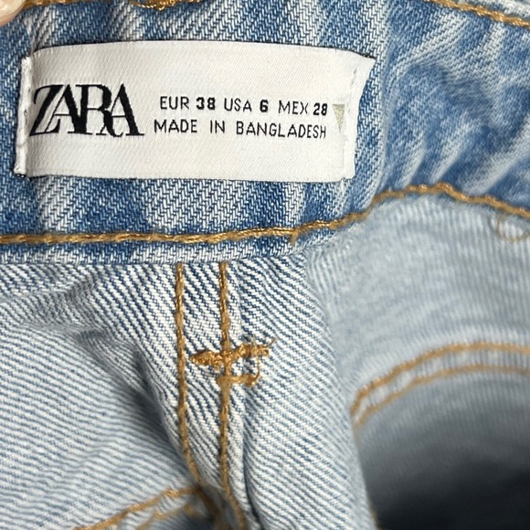 Zara Women's High Waist Light Wash 90's Style Denim Jean Shorts Streetwear 6 - Picture 4 of 5